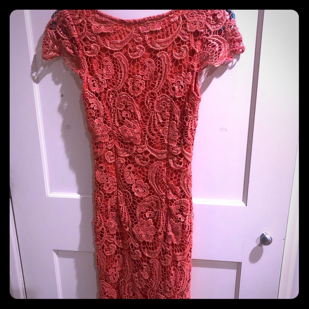 Cute and simple dress, worn once for graduation.